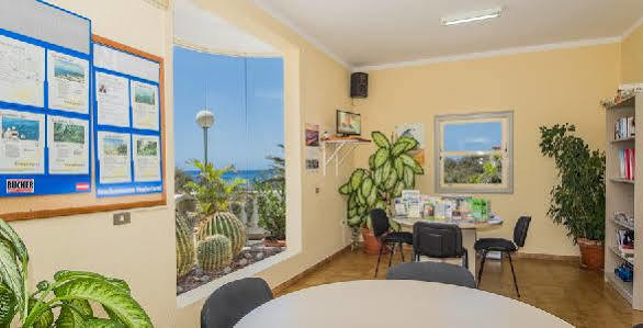 Charco Del Conde Apartment *